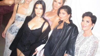 SAD NEWS: Kardashian-Jenner family was ordered to evacuate their $60 million home in Los Angeles as a fire raged and burned down surrounding homes. After leaving, the family was shocked to find that one person was still trapped inside the house. They rushed in but…